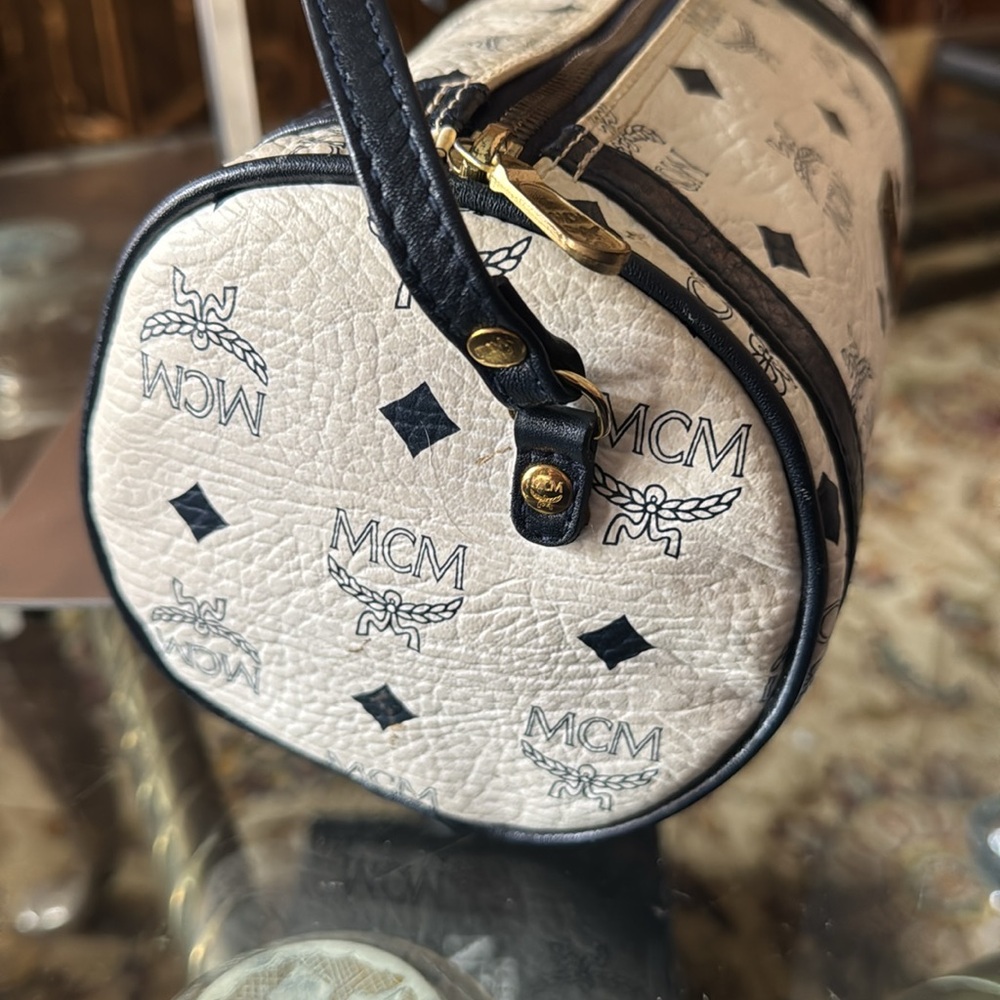 MCM bag Cylinder Crossbody - Picture 5 of 7